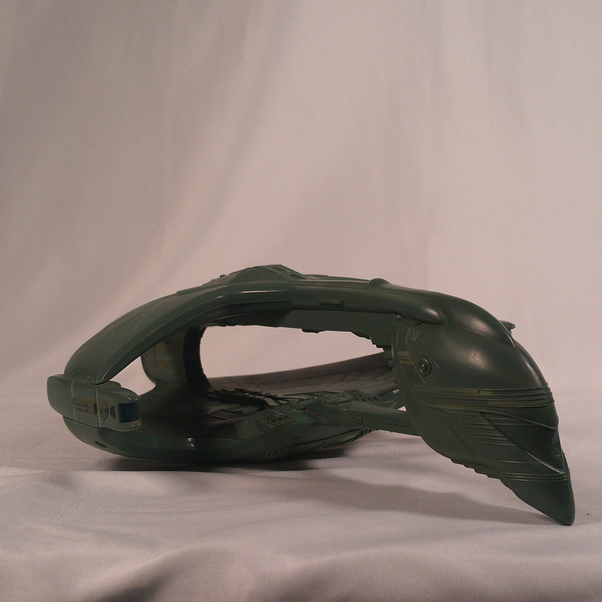 Romulan Warbird D'deridex, Playmates, side profile