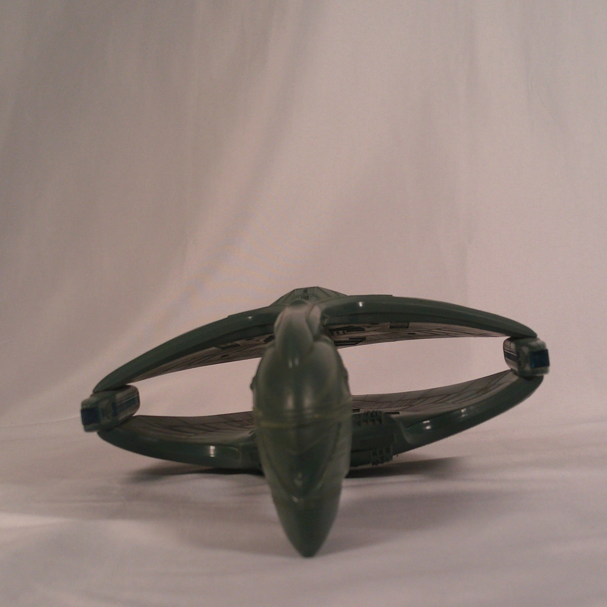Romulan Warbird D'deridex, front view
