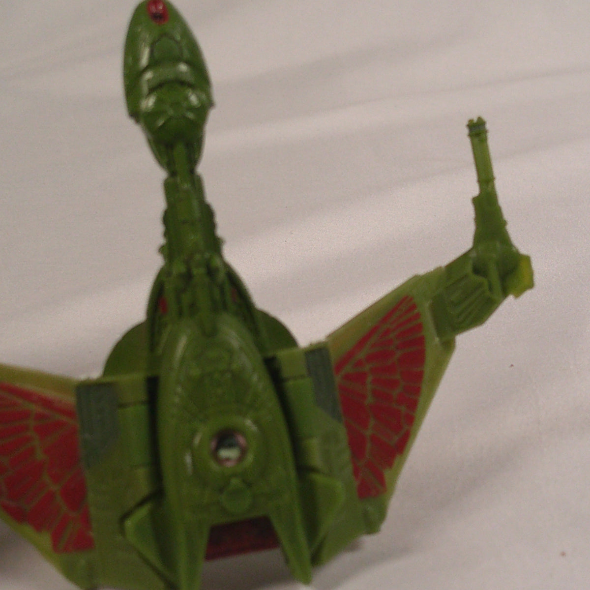Klingon Bird-of-Prey, top view showing red wing detail