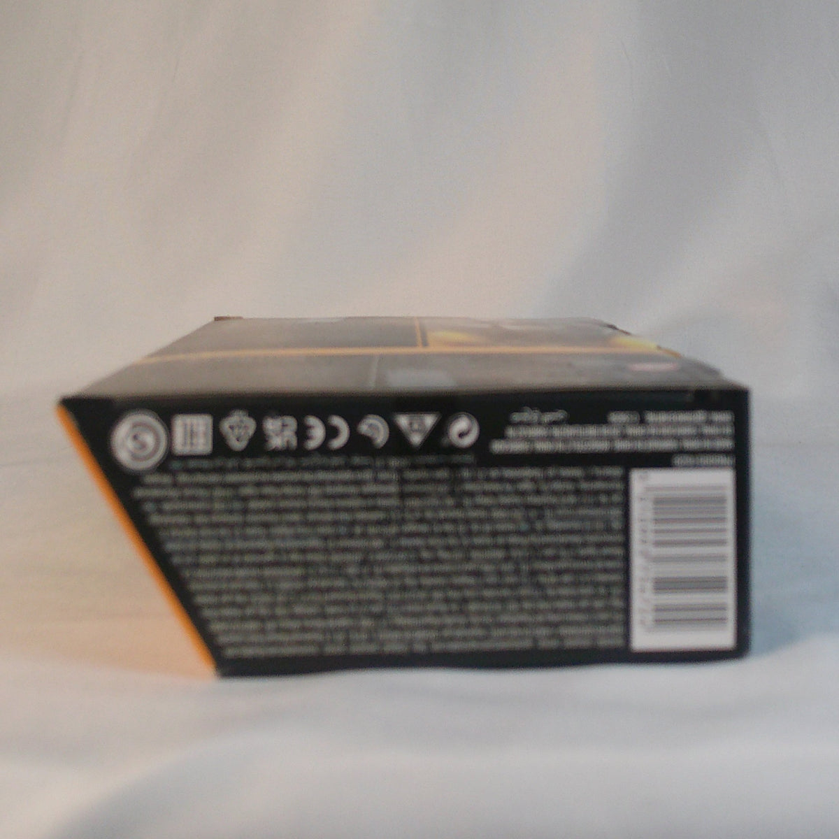 Cad Bane packaging edge detail