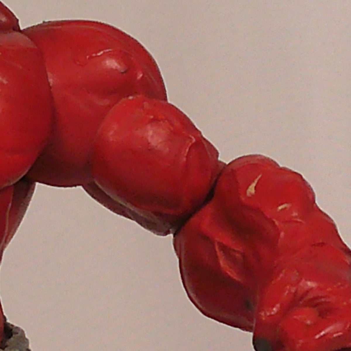 Red Hulk Marvel Legends Build-A-Figure, arm detail
