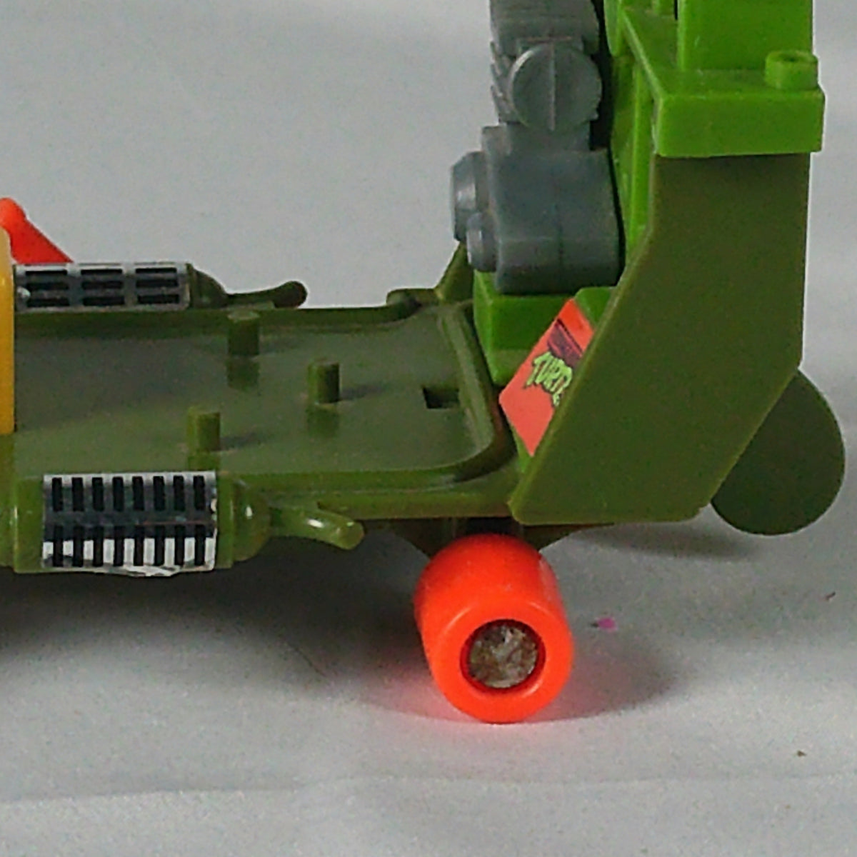 TMNT Cheapskate Skateboard 1988 Playmates - photo 3