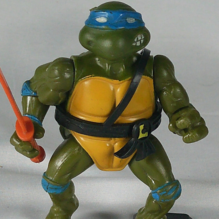 TMNT Leonardo - Playmates Vintage Action Figure (Soft Head - Read Description)